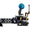 Конструктор LEGO Technic Земля та Місяць на орбіті 526 деталей (42179) - Зображення 4