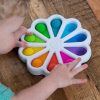 Розвиваюча іграшка Fat Brain Toys тактильна Кольорові пелюстки dimpl digits (F275EN) - Зображення 7