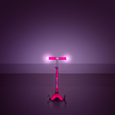 Самокат Micro Mini Deluxe Magic Pink LED (MMD130)