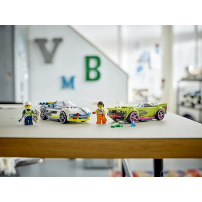 Конструктор LEGO City Переслідування маслкара на поліцейському автомобілі 213 деталей (60415)