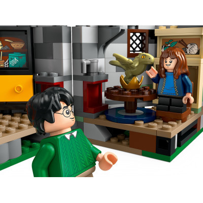 Конструктор LEGO Harry Potter Хатинка Геґріда: Несподівані гості 896 деталей (76428)