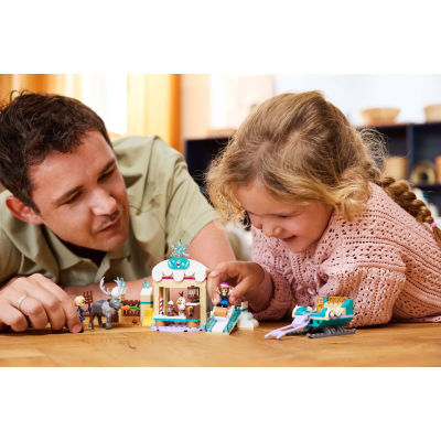 Конструктор LEGO Disney Princess Пригоди Анни на санях (43256)
