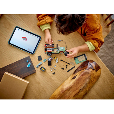 Конструктор LEGO City Позашляхова гірська вантажівка 4x4 (60447)