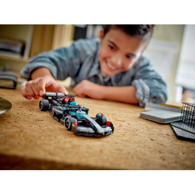 Конструктор LEGO Speed Champions Автомобіль для перегонів Mercedes-AMG F1 W15 (77244)
