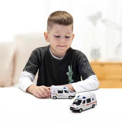 Машина TechnoDrive Mercedes-Benz Sprinter Поліція (250294)
