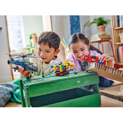Конструктор LEGO City Ремікс вертольотів, пожежних машин і підводних човнів (60462)