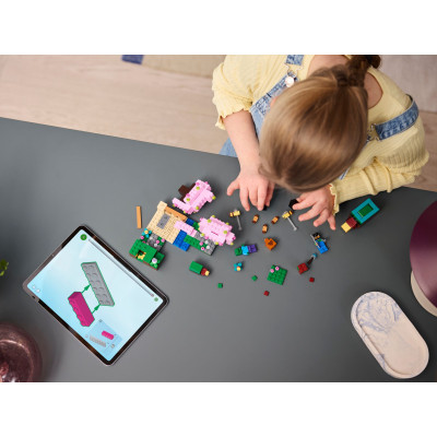 Конструктор LEGO Minecraft Квітучий вишневий сад (21260-)