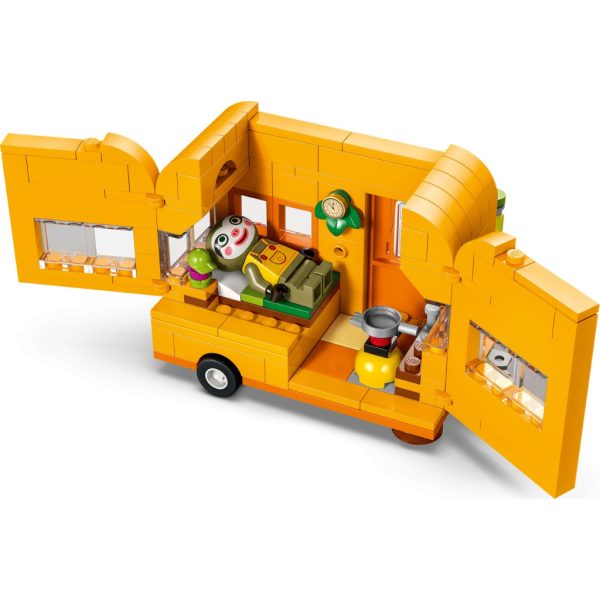Конструктор LEGO Animal Crossing Садова крамниця і караван, що належать Leif (77054)