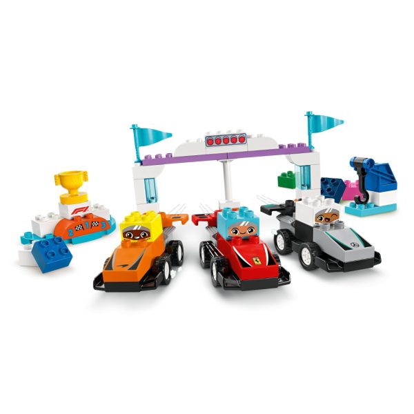 Конструктор LEGO DUPLO Town Автомобілі для перегонів і пілоти команд Формули-1 (10445)