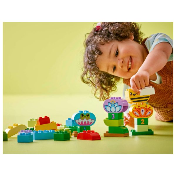 U1003992_7main Конструктор LEGO DUPLO Town Творчий сад і квіти (10444-)