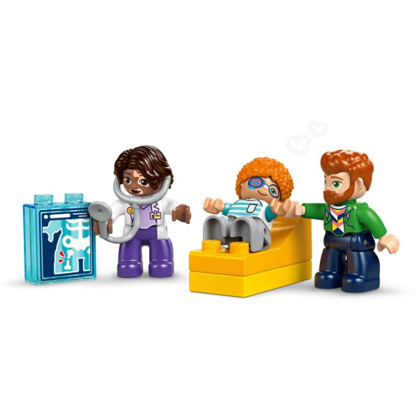 U1004321_4main Конструктор LEGO DUPLO Town Уперше: візит до лікаря (10449)
