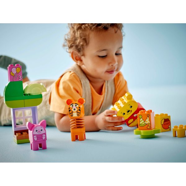 U1021015_5main Конструктор LEGO DUPLO Disney День народження Вінні Пуха (10457)
