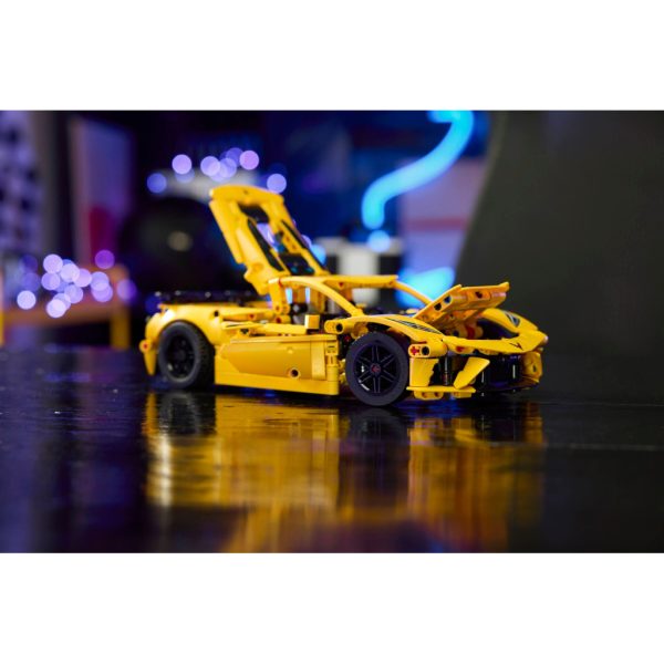U1021038_10main Конструктор LEGO Technic Chevrolet Corvette Stingray (42205)
