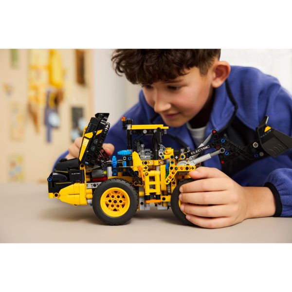 U1058208_11main Конструктор LEGO Technic Колісний навантажувач Volvo L120 Electric (42209)