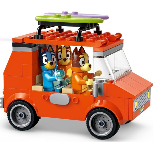 U1084475_3main Конструктор LEGO Bluey Пляж і сімейна поїздка на автомобілі Блуї (11202)