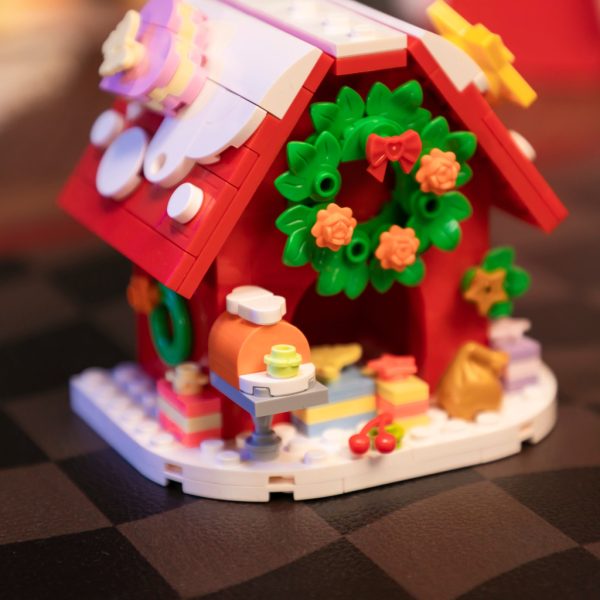 U1098938_4main Конструктор Pantasy Snoopy Різдвяна ялинка (86909)