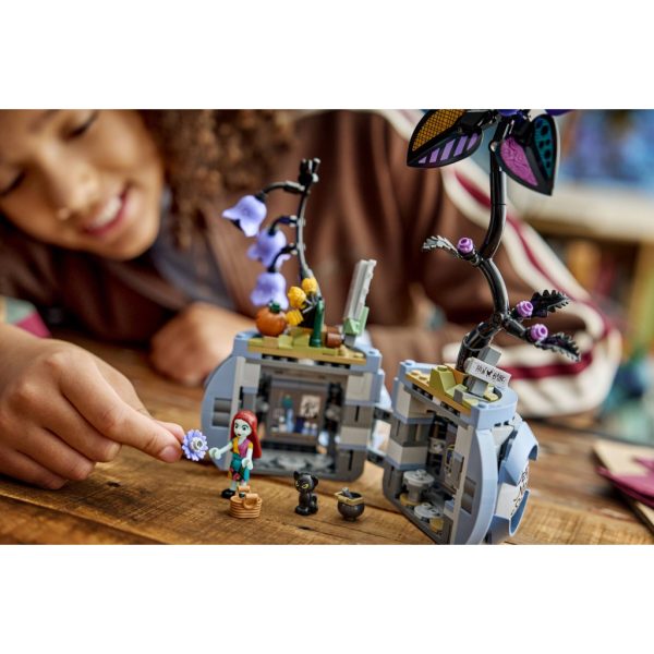 Конструктор LEGO Disney Квітковий горщик Саллі (43288)